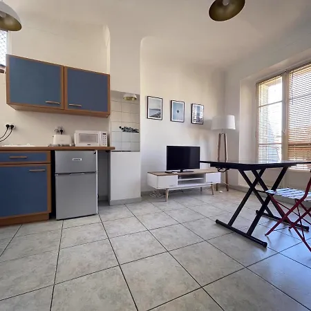 Le Balestre Apartment *