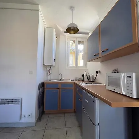 Le Balestre Apartment *